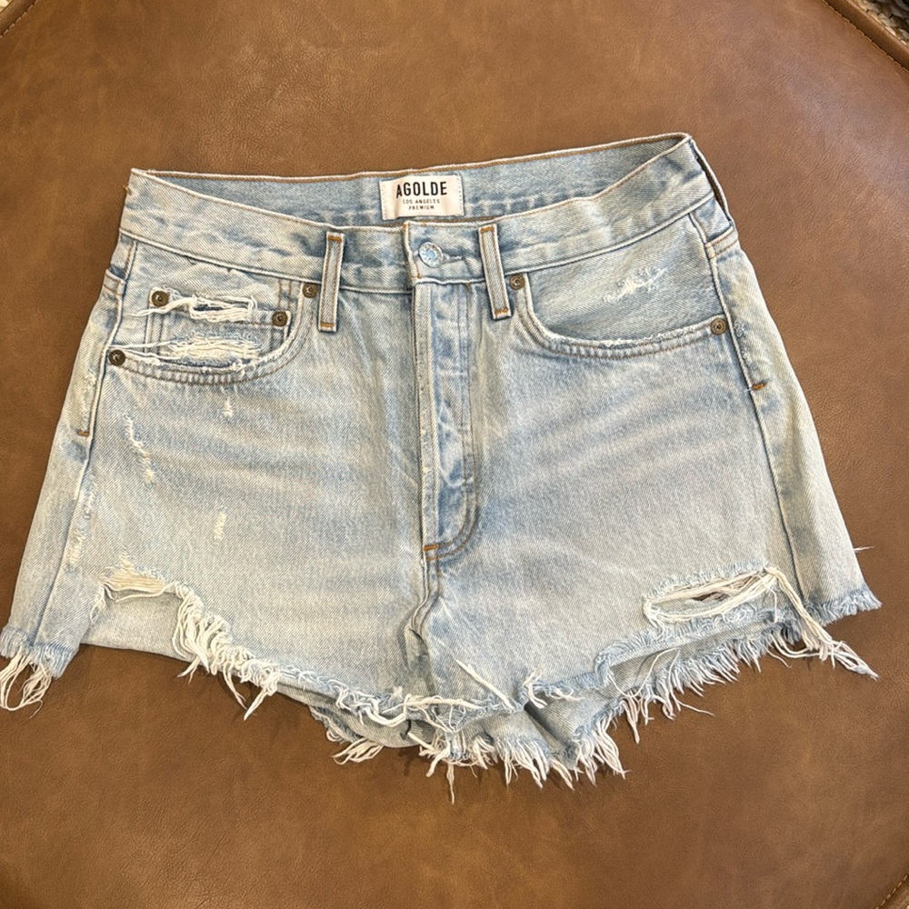Agolde Frayed Denim Shorts • EUC • 2” Inseam, 5 button closure.